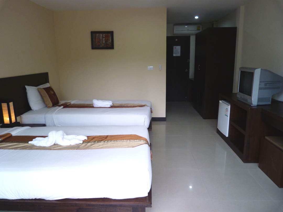 Ampha Place Hotel room